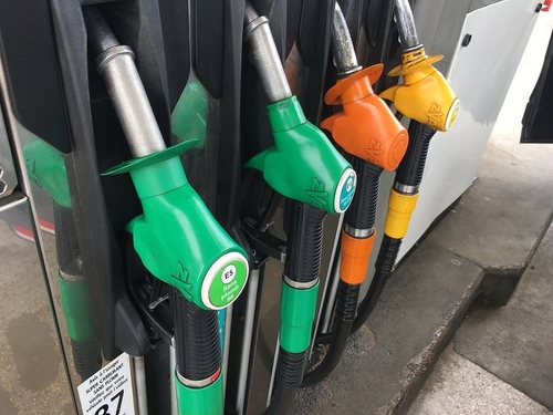 Comment ont évolué les prix des carburants en 2021 dans la région ? 